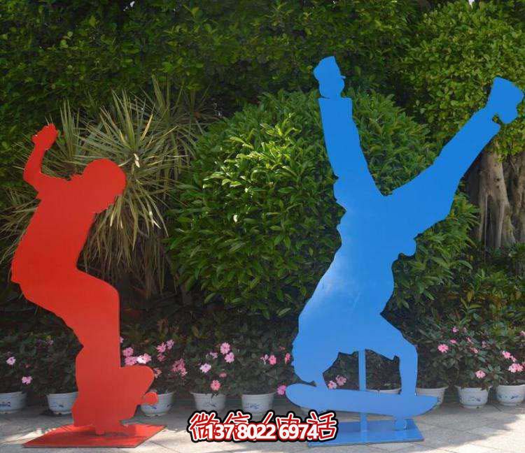 不銹鋼滑板雕塑，挑戰(zhàn)高難度運動
