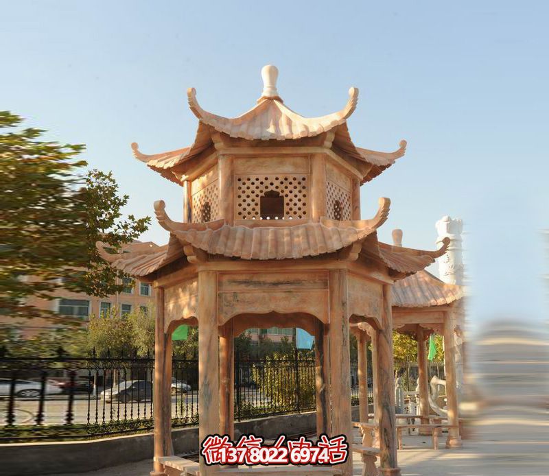 雙層涼亭，讓晚霞紅彩點(diǎn)綴庭院